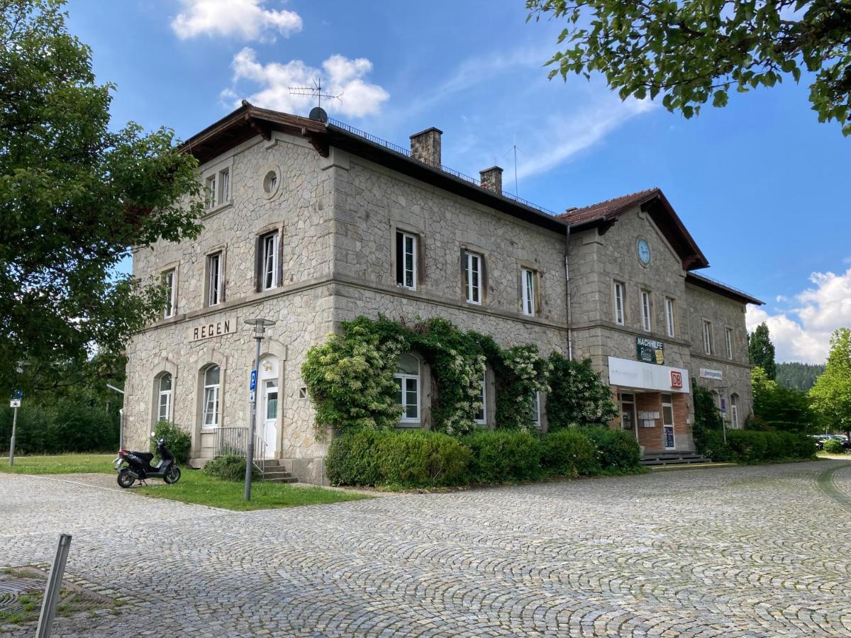 Ferienwohnung Bahnhof Regen mit Wellness Exterior foto
